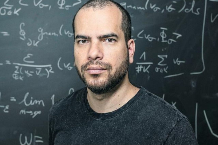 Artur Avila Cordeiro De Melo